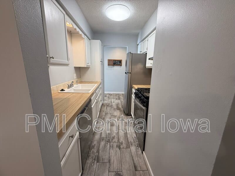 Des Moines Townhome: 2843 Southeast 20th Street