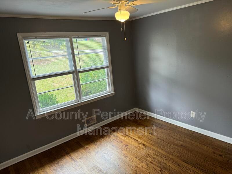 Macon House: 2759 Ellenwood Circle
