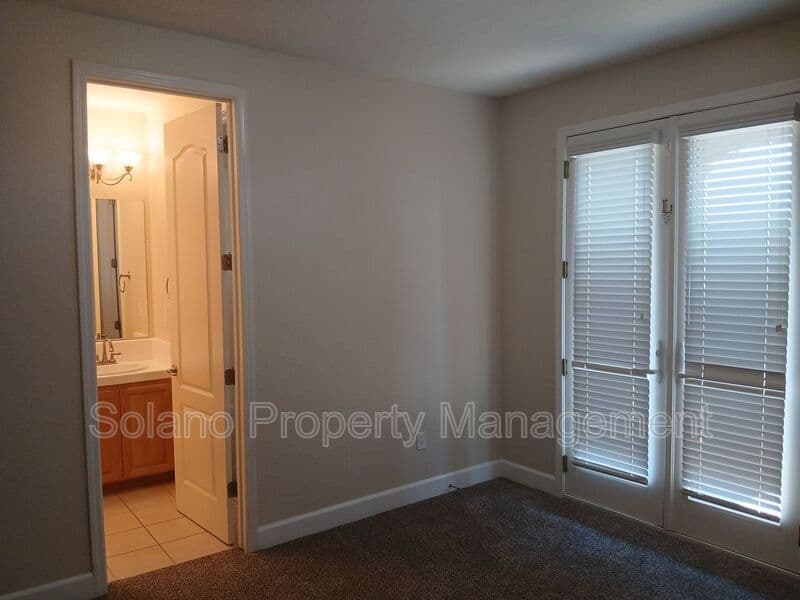 Vacaville House: 2167 Newcastle Dr.