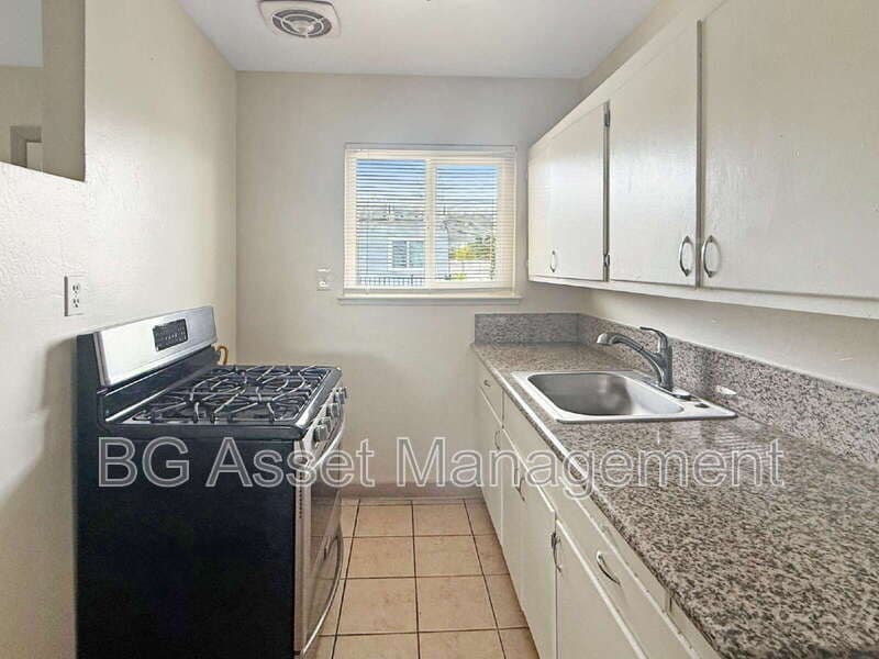 Sacramento Condo: 714 Darina Avenue