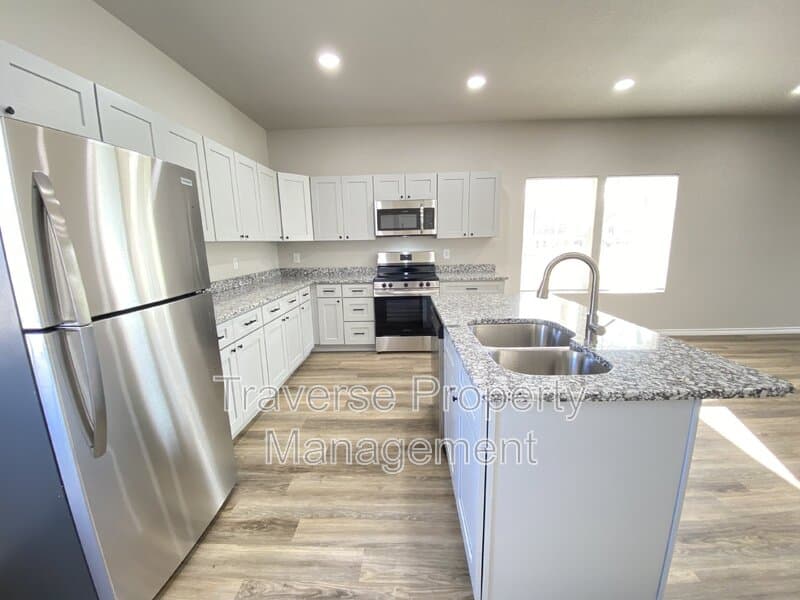 Fort Worth House: 1309 Arizona Ave