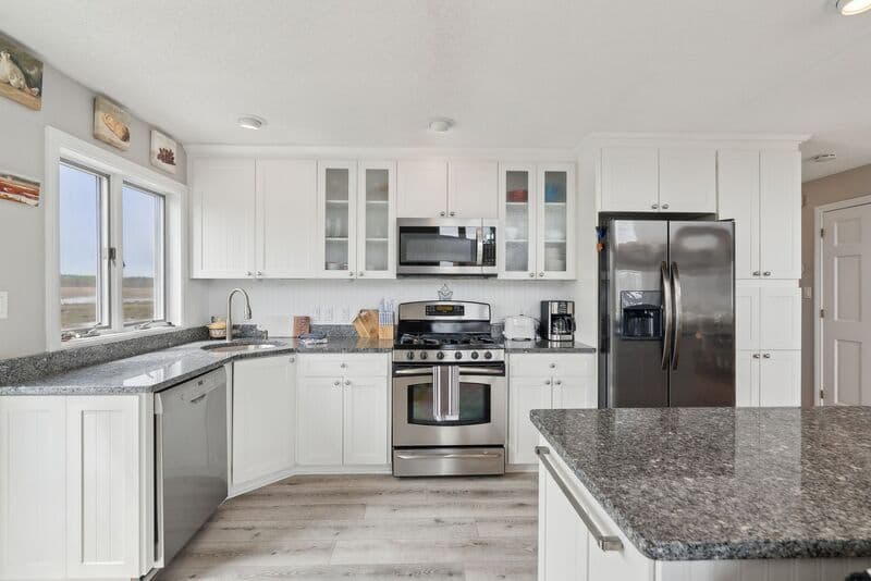 Wells House: 572 Ocean Avenue