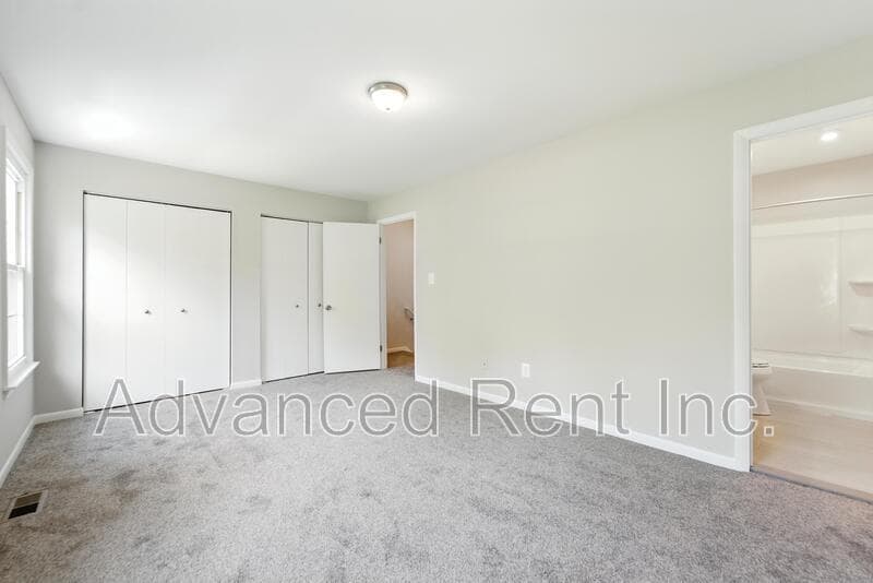 Nottingham Townhome: 1 Jack Pine Place