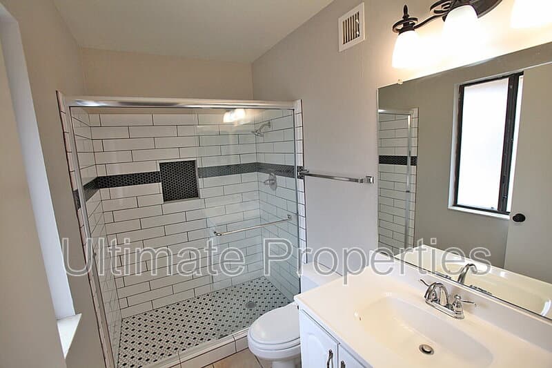 Sun City House: 9331 W Arrowhead Dr