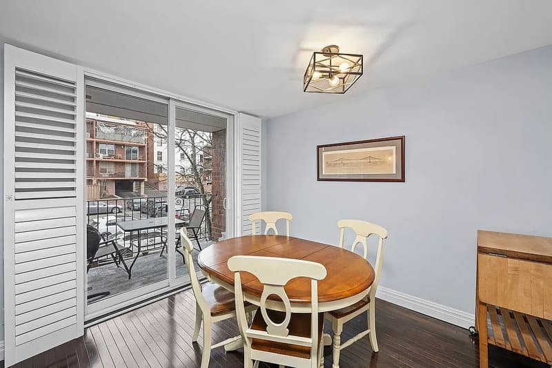 brooklyn Condo: 9985 Shore Rd