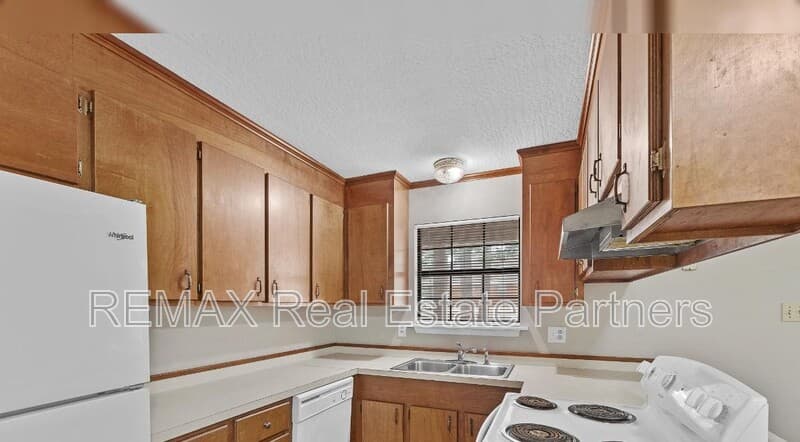 Hattiesburg Condo: 69 Hickory Knl