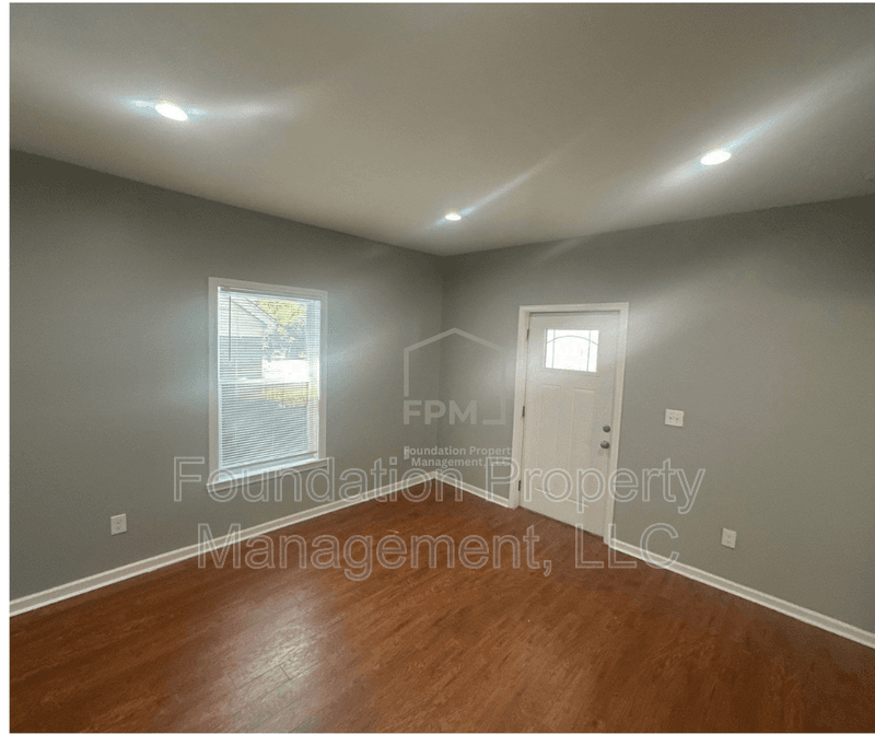 Memphis House: 2001 Waverly Ave
