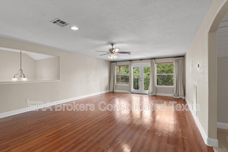 Leander House: 2031 Palos Verdes
