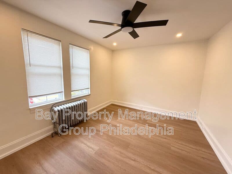 East Lansdowne Condo: 171 Lewis Ave
