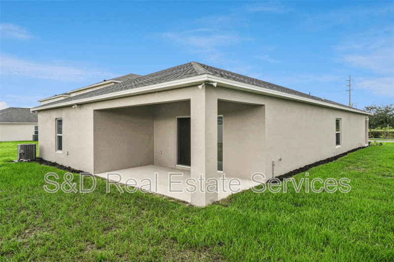 Haines City House: 148 Brinsmead Rd