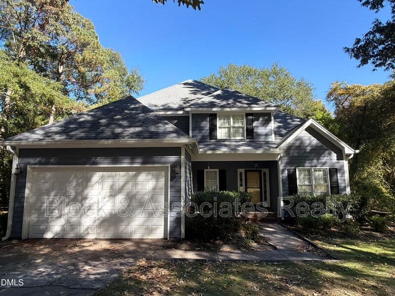 Benson House: 144 Peach Orchard Dr