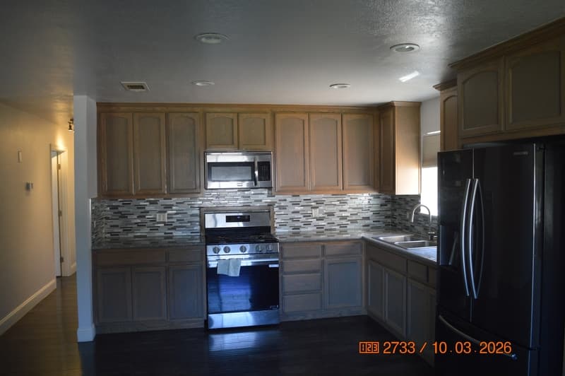 Livingston House: 1720 Hickory Avenue