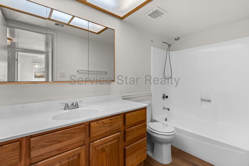 Phoenix House: 4123 W Hearn Rd