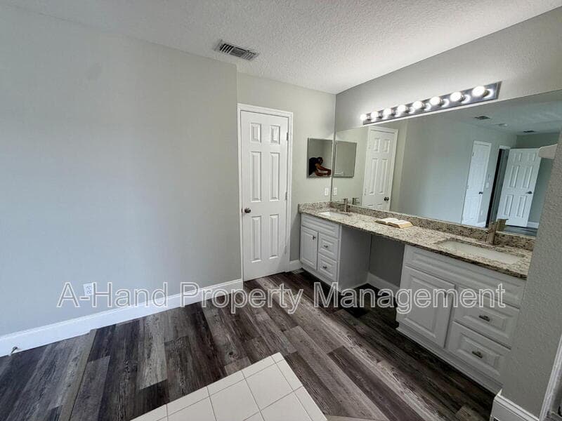 Davenport Condo: 1334 Washington Palm Loop