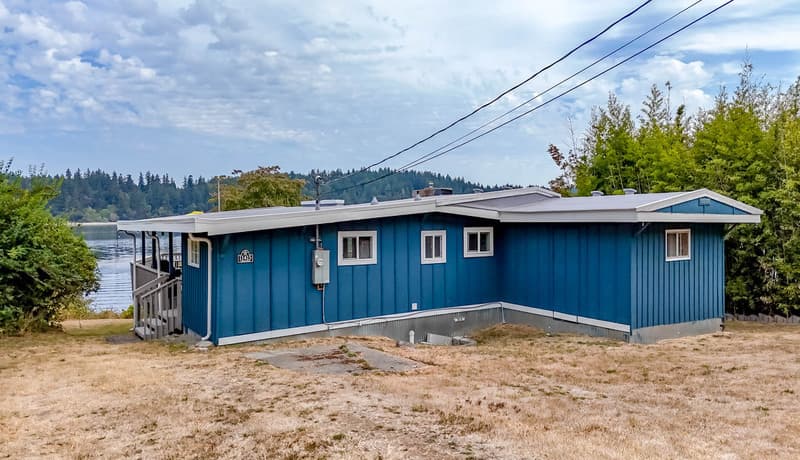 Anderson Island House: 11415 Larson Road