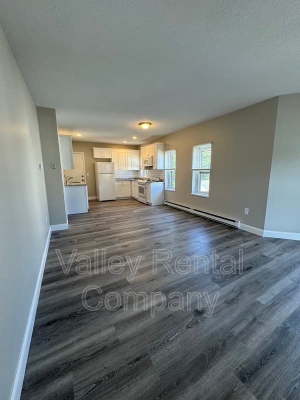 Northampton Condo: 18 Orchard Street - 2