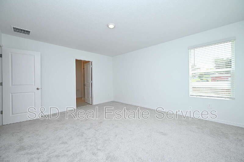 Lakeland House: 7847 Abagail Dr.