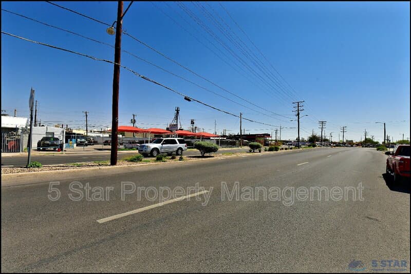 El Paso Condo: 6806 Alameda Ave