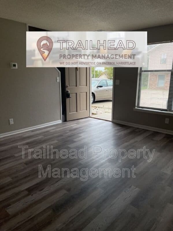 Ferrelview Townhome: 219 N Garrison Ave