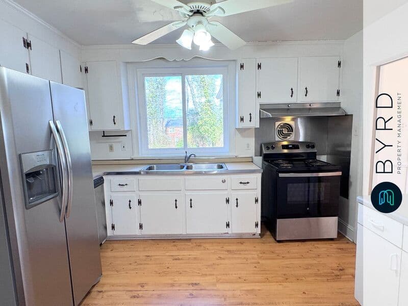 Richmond House: 9008 Michaux Lane