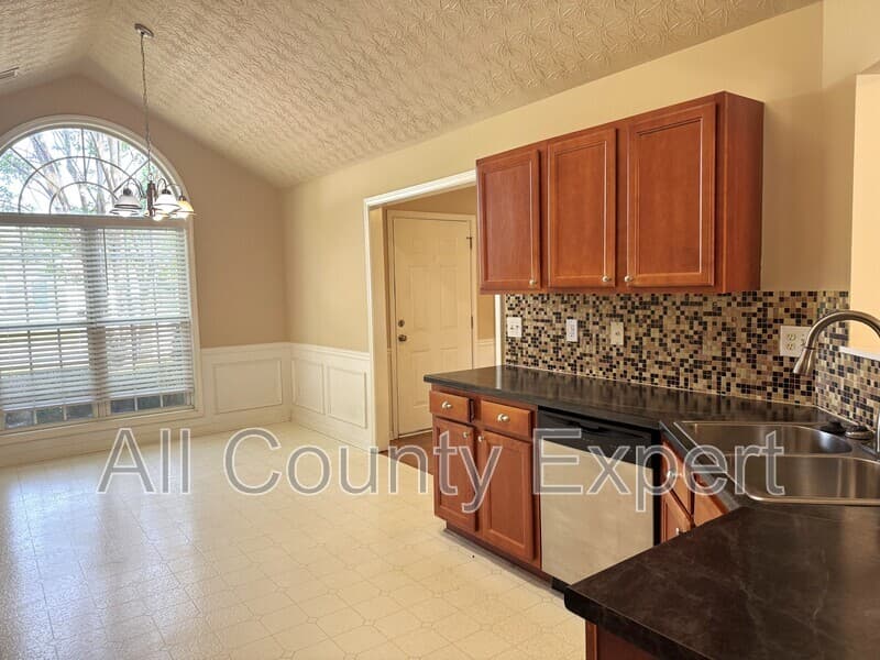Lawrenceville House: 1277 Poison Oak Ct