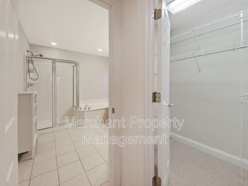 Greenville House: 11 Tupelo Court