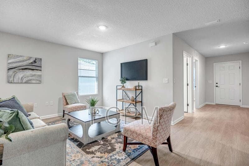 Jacksonville House: 5460 Amazon Ave