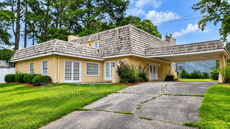 South Fulton House: 505 San Remo Ct