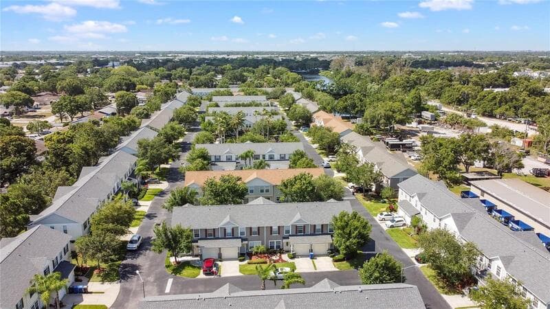 Largo Townhome: 8006 Thoroughbred Loop - 1