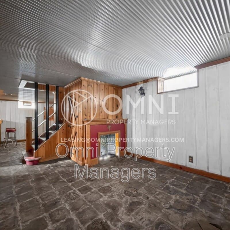 Detroit House: 11529 Roxbury St