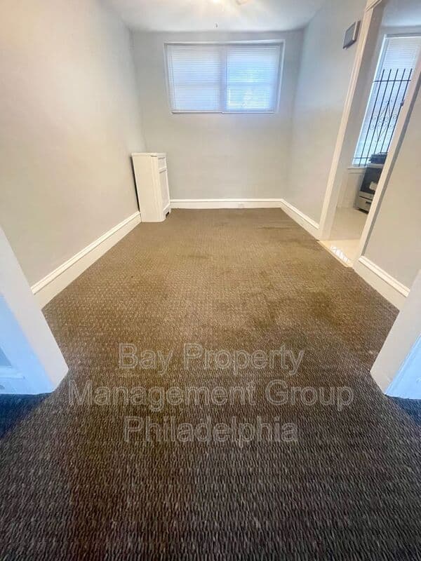 Philadelphia House: 5029 N Franklin St
