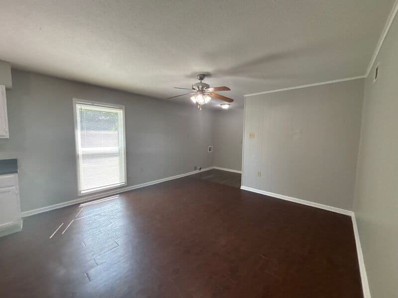 Memphis House: 5197 Chantilly Dr