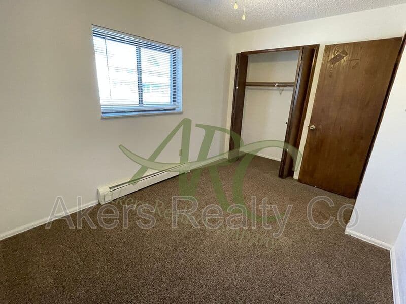 Pueblo House: 1320 Anita St