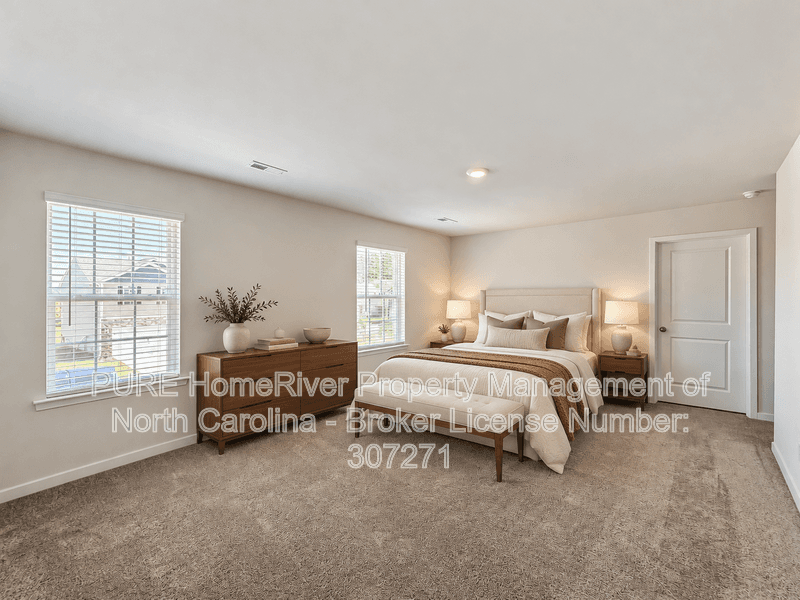 Lincolnton House: 2809 Frances View Ln