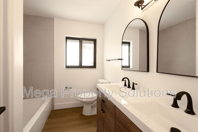 Tampa House: 307 Glen Burnie Avenue