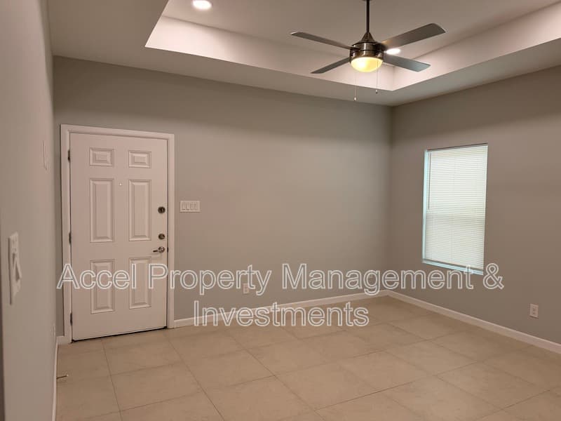 Edinburg Condo: 816 N. Abbey Ave.