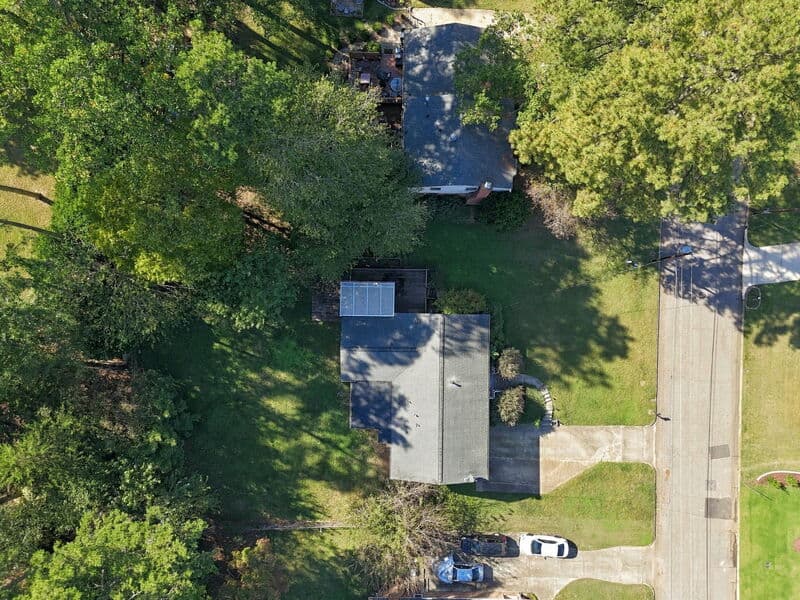Raleigh House: 412 Pinecroft Drive