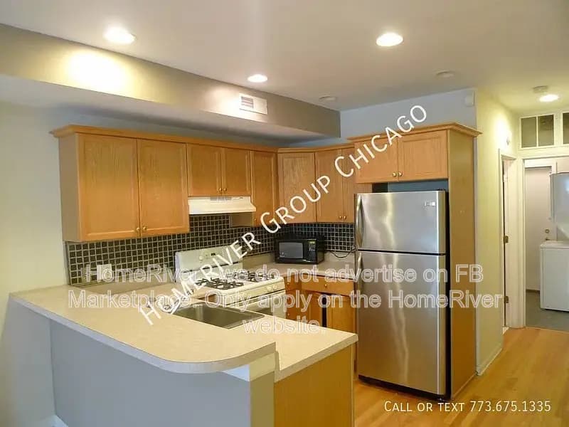 Chicago House: 2140 W Jackson Blvd