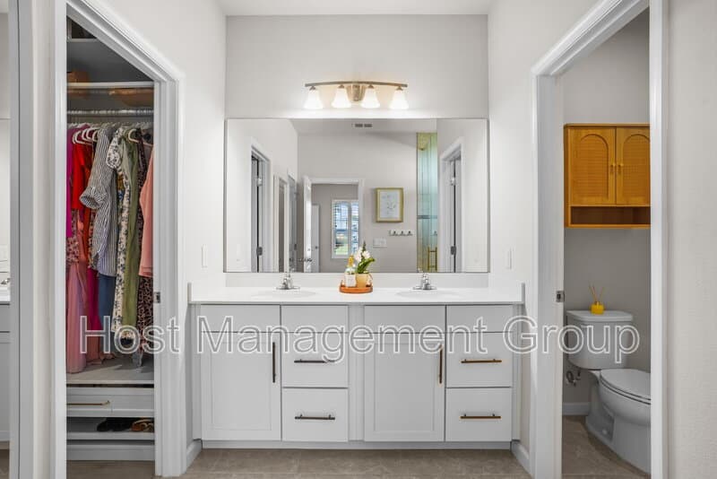 Minneola House: 3234 Hill Point St