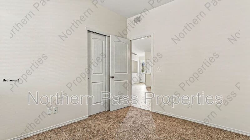 El Paso House: 15153 Composition