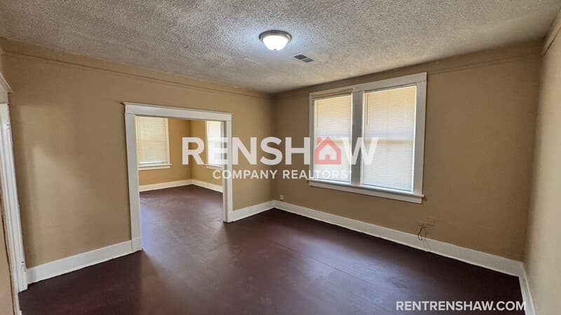 Memphis House: 751 E Davant Ave