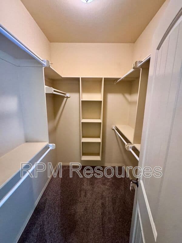 Edmond Condo: 13821 Oxford Dr