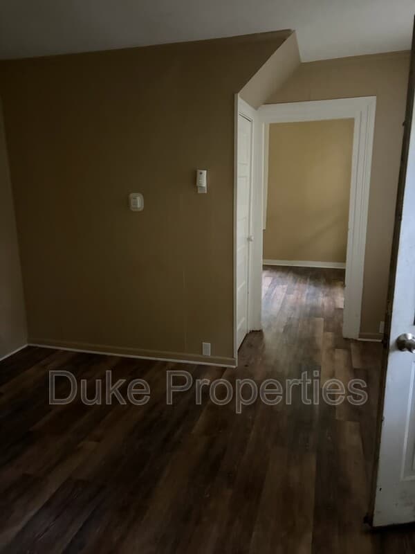 Manlius Condo: 211 Pleasant St C