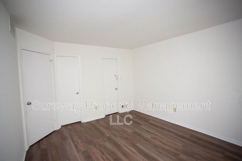 Marlton Condo: 175 Woodlake Dr