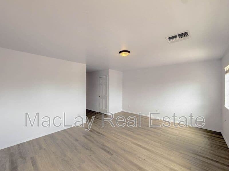 Phoenix House: 5216 W Albeniz Pl