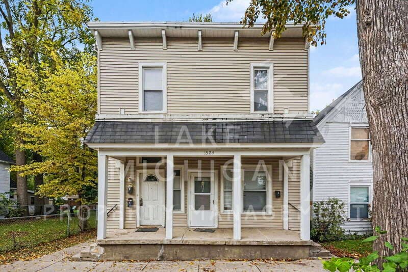 Grand Rapids Condo: 1523 Broadway Avenue NW