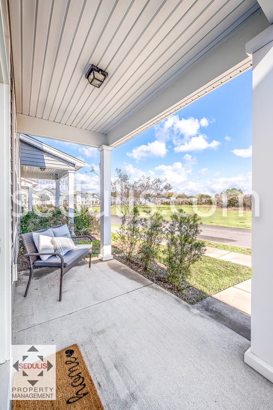 North Charleston House: 3923 Four Poles Park Drive