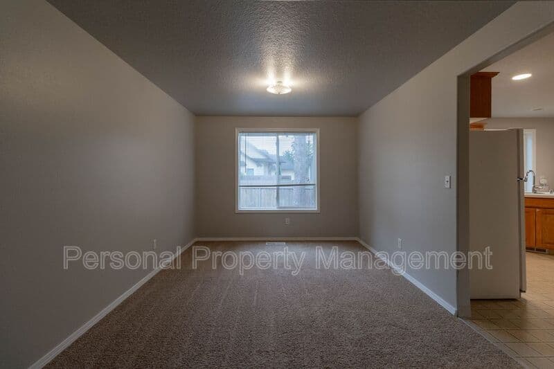 Vancouver House: 18817 SE 14th Way
