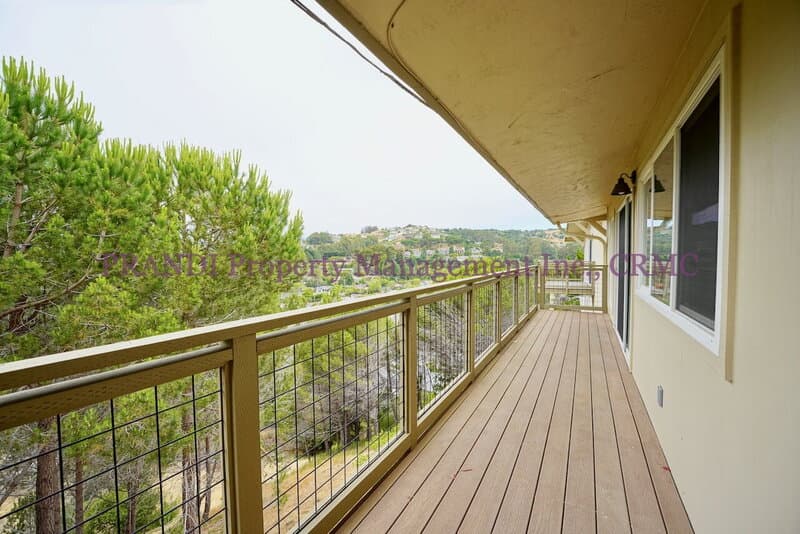 Tiburon Condo: 20 Circle Dr