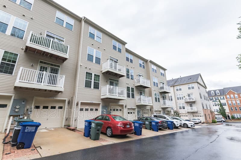 Elkridge Condo: 7114 Daniel John Dr